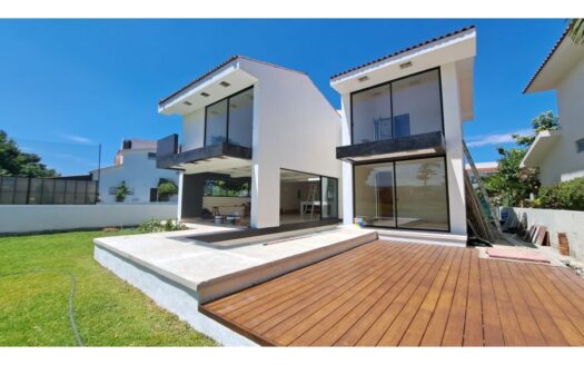 Casa en Venta – Paraíso Country Club – Vista al Green