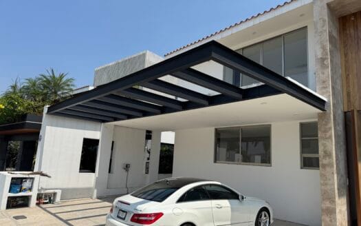 Casa en Renta en Paraíso Country Club