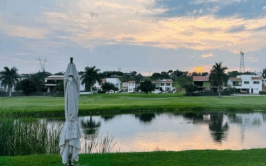 Exclusiva Villa de Lujo en Venta en Paraíso Country Club