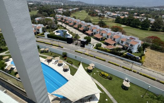 PH Exclusivo en Renta en Paraíso Country Club